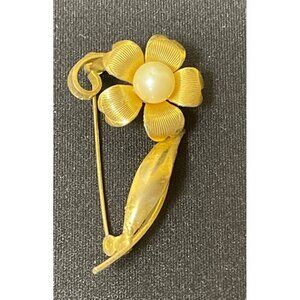 Vintage Gold Color Pearl Flower Floral Pin Brooch Women's Jewelry Costumer